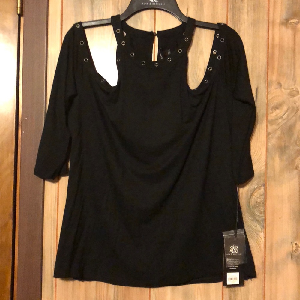 Cold shoulder grommet shirt